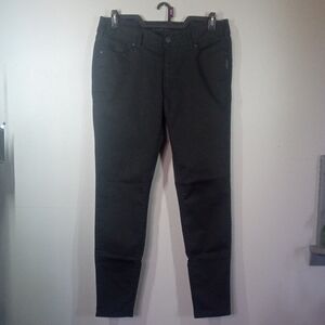 Silver "Suki" Women's Classic Black Denim Size 34/31